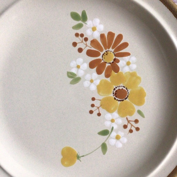 Vintage Stonecrest Autumn Glory Dinner Plates - Set of 2 - Picture 2 of 8